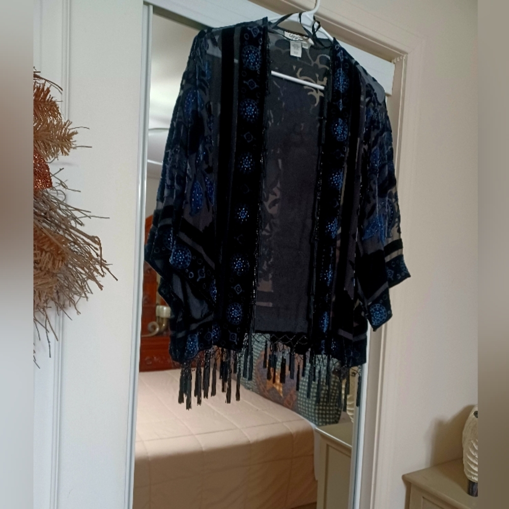 Coldwater Creek Black and Blue Silk Blend Cover up Beautiful Detailed .Shawl